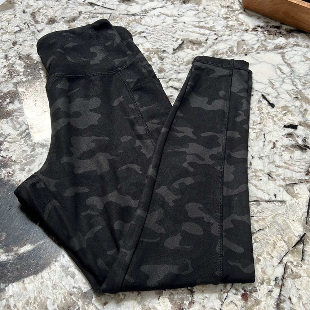 WORKOUT LEGGINGS